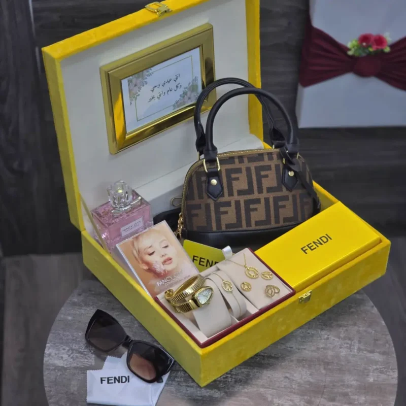 هدايا نسائيه ماركات