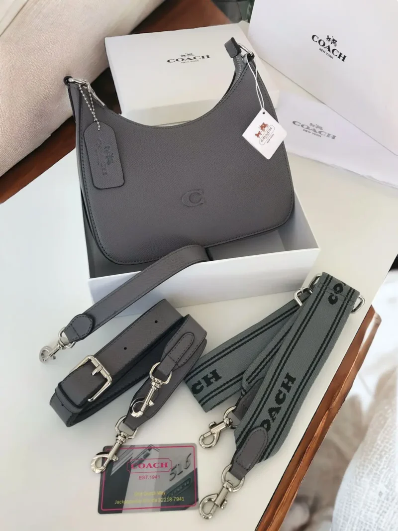 شنطة كوتش رصاصي