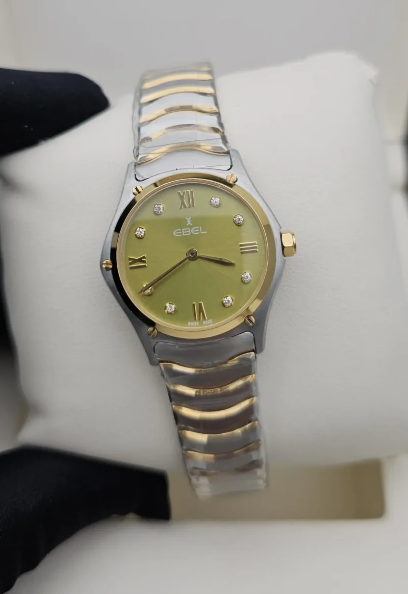 ساعة ايبل نسائية