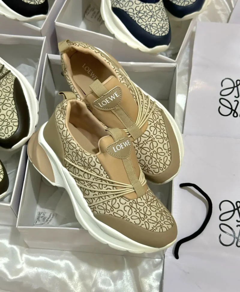 شوز نسائي بيج لويفي