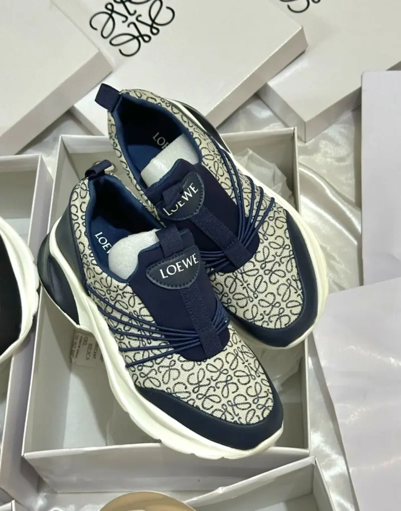 شوز كحلي نسائي لويفي