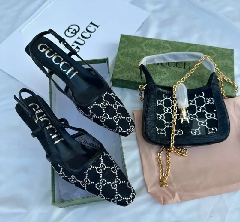 طقم كعب وشنطة قوتشي