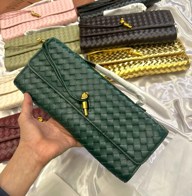 شنطة بوتيغا اخضر