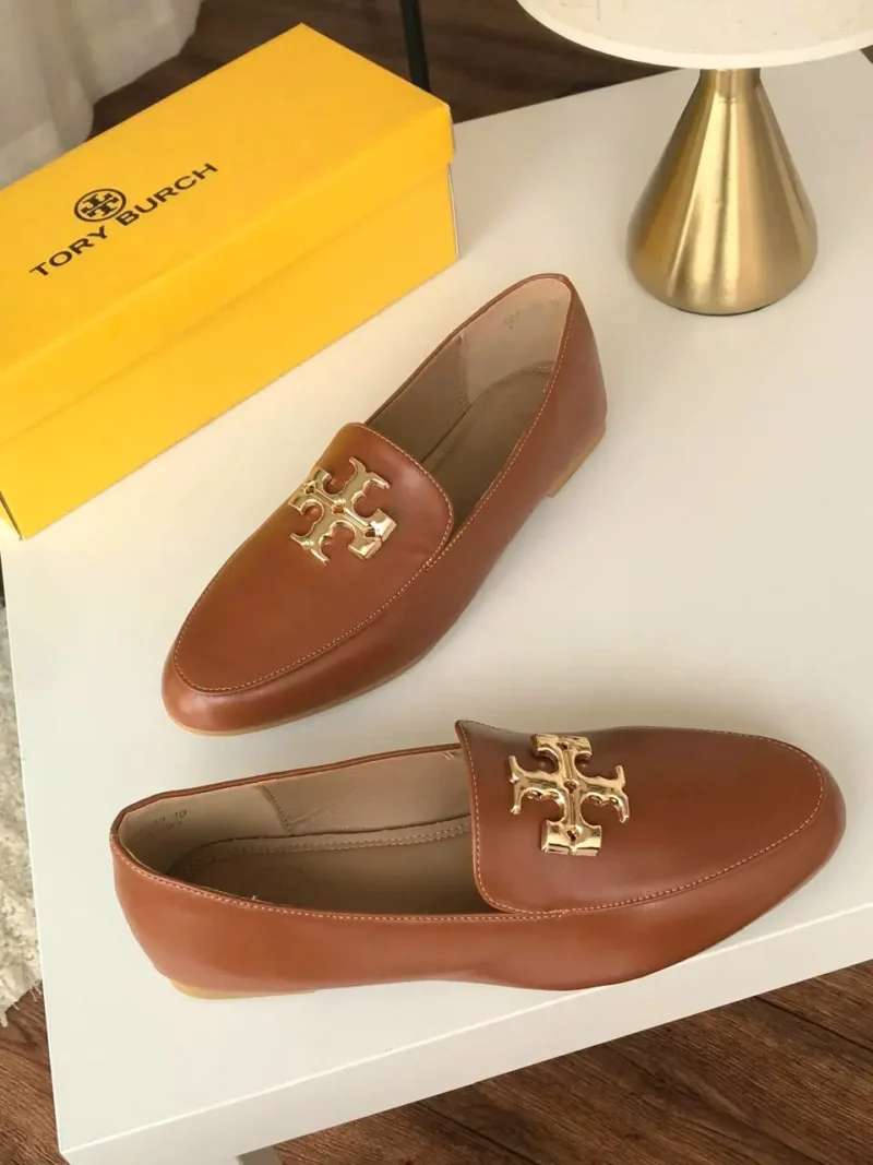 حذاء لوفر نسائي