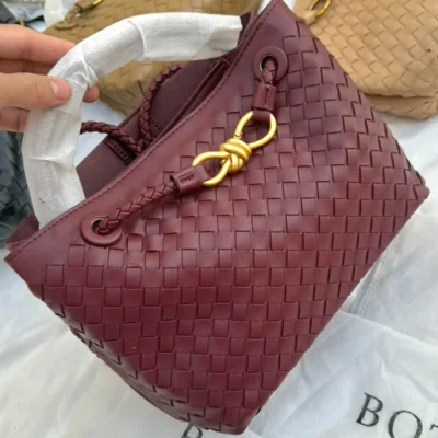 شنطة بوتيغا اانديامو