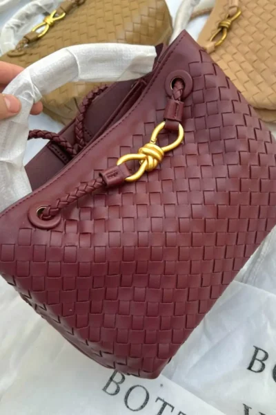 شنطة بوتيغا اانديامو