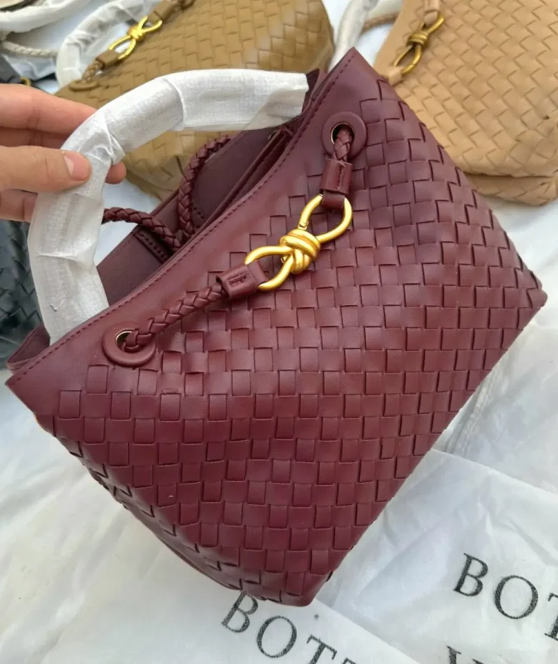 شنطة بوتيغا اانديامو