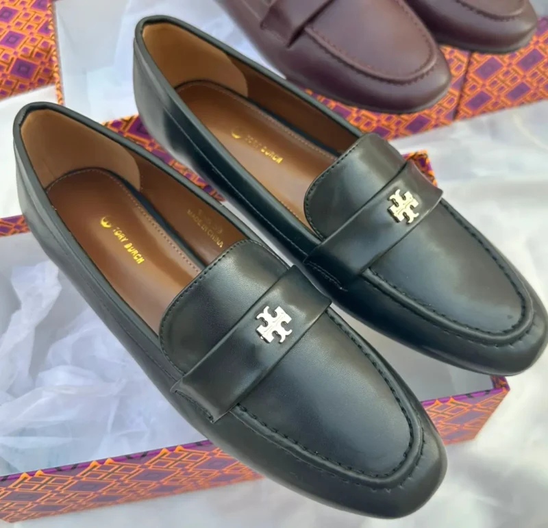 فلات أسود نسائي