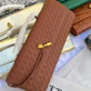شنطة بوتيغا حجم صغير