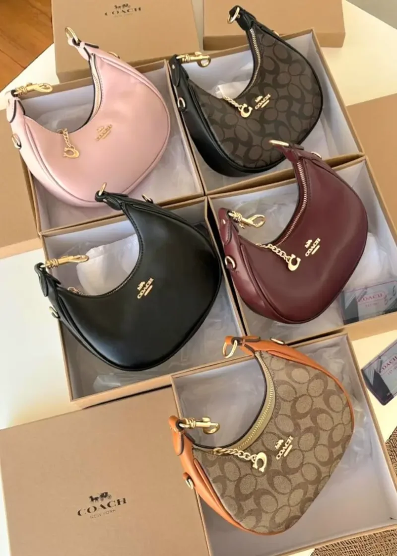 شنط كوتش حجم صغير