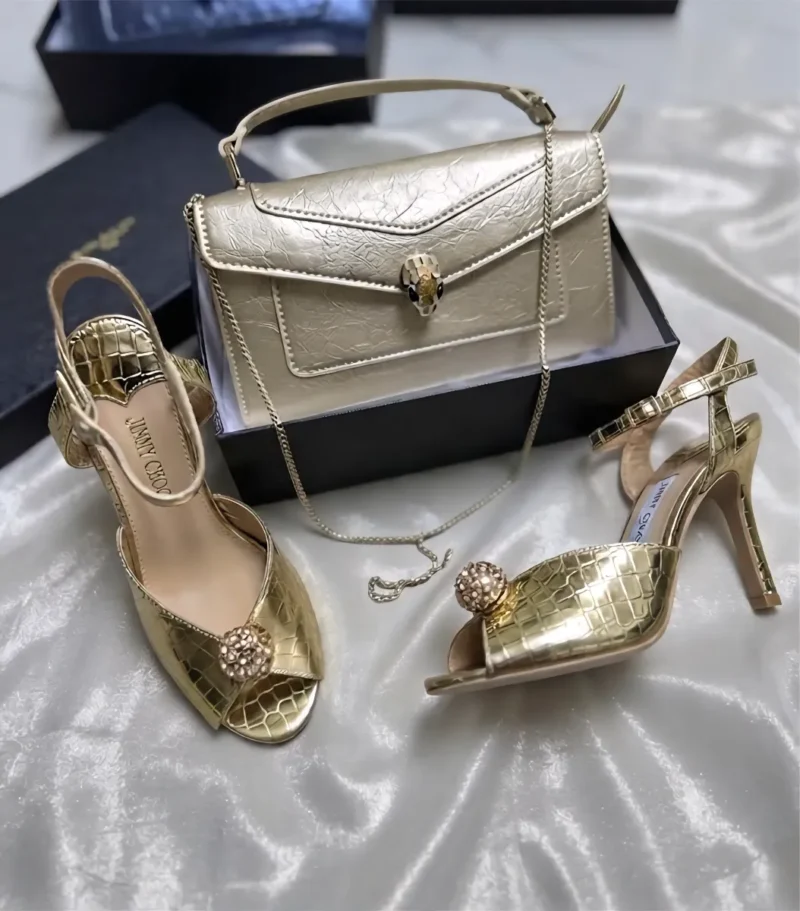 اطقم كعب وشنط ماركات نسائية