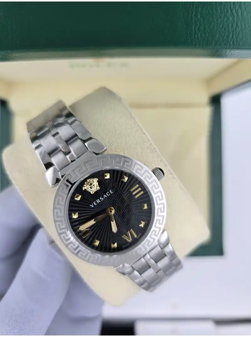 ساعه نسائيه حلوه