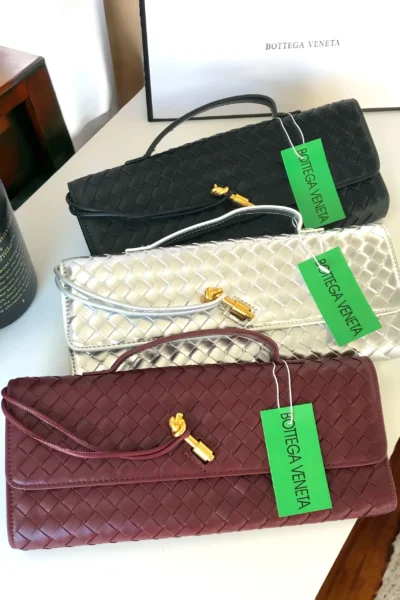 شنط بوتيغا كلاتش فينيتا