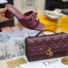 شنطه وكعب برغندي