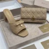 طقم كعب مع شنطه بيج