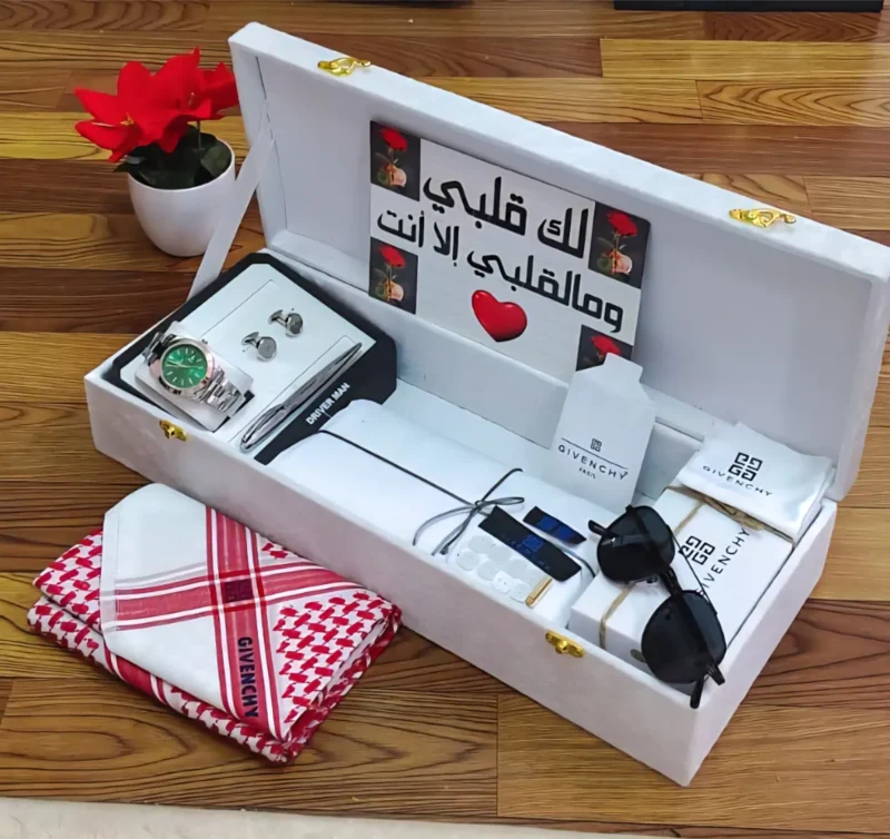 طقم هدايا رجالي ساعة مع شماغ وقماش