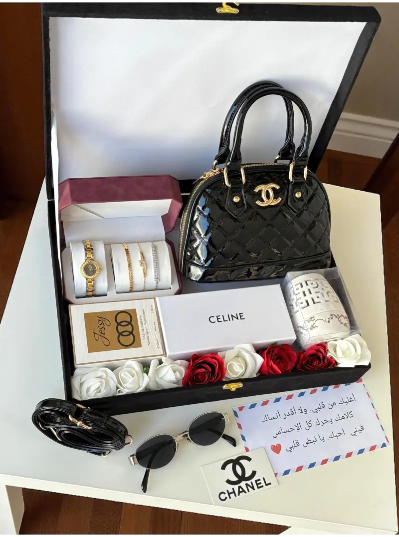هدية نسائي شنطة وساعة
