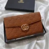 شنطة قوتشي بني كتف
