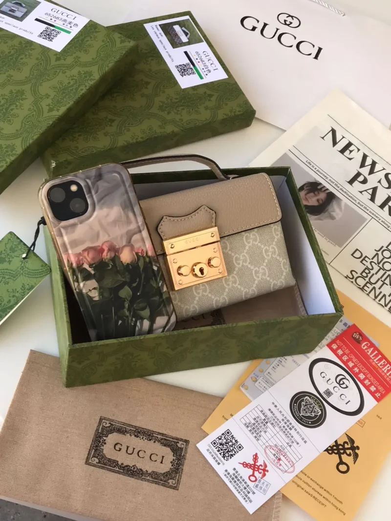 شنطه قوتشي الصغيره