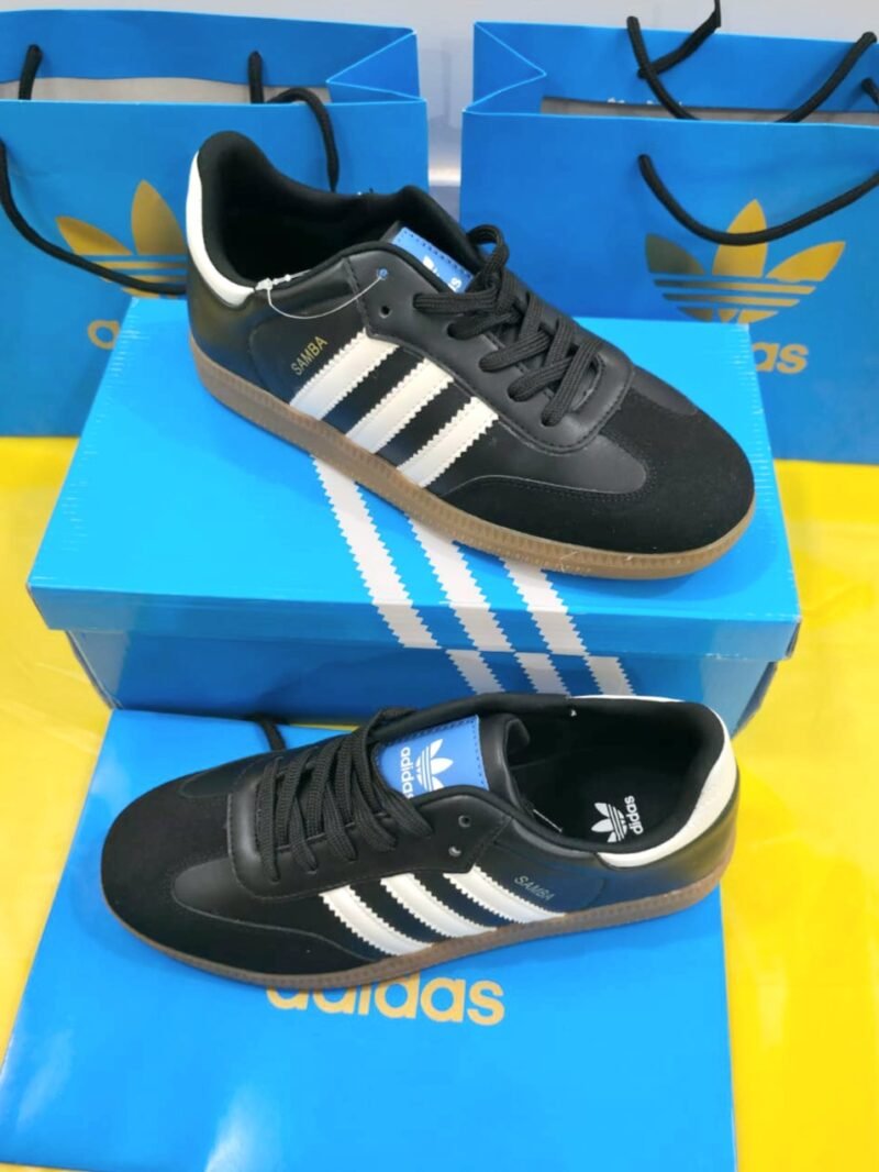 شوز اديداس اسود