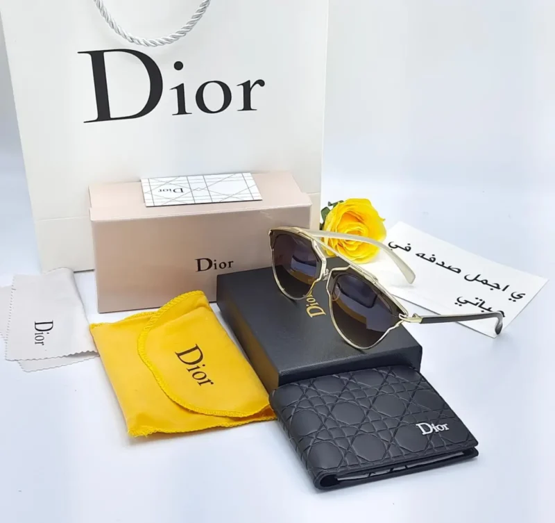 بوك ونظارة ديور