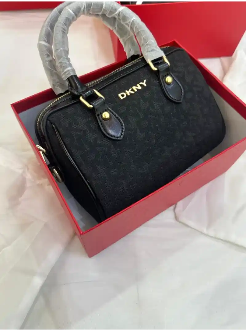 شنطه دكني لون اسود