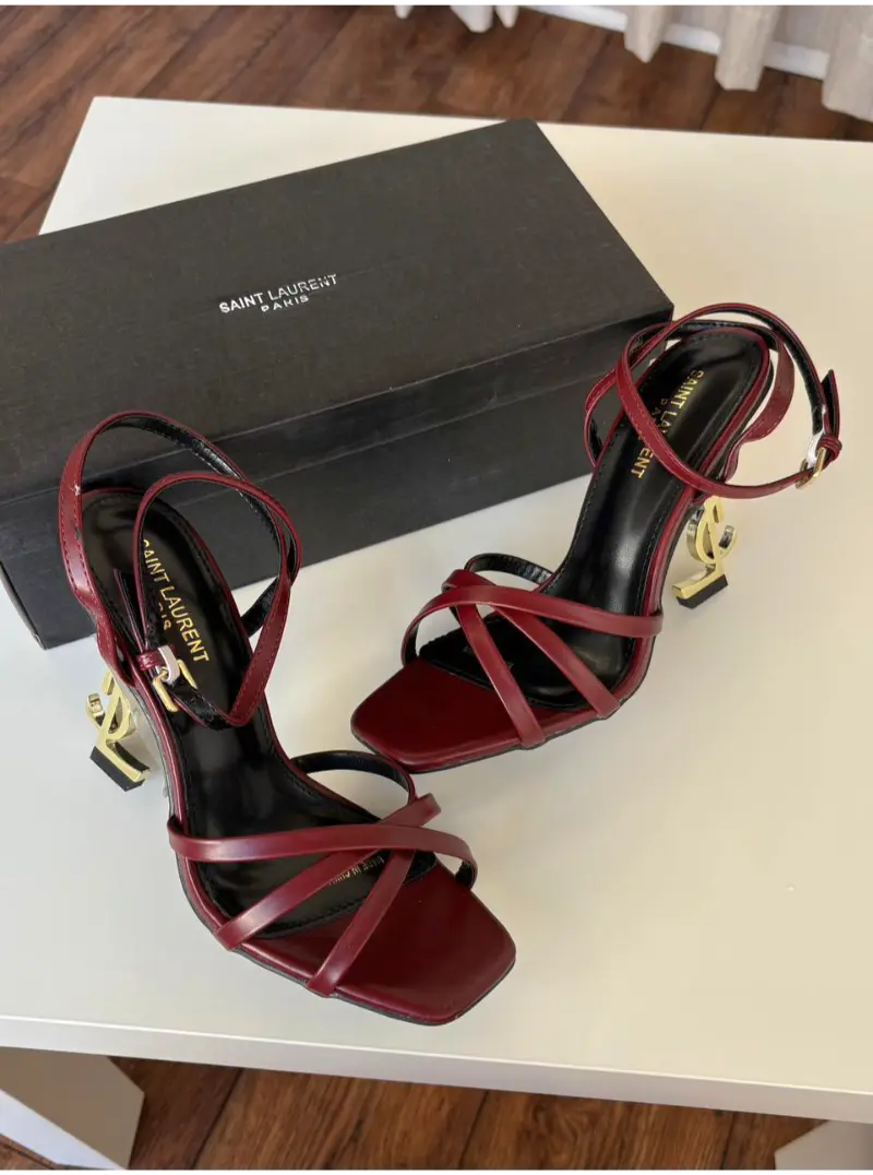 كعب سان لوران ysl