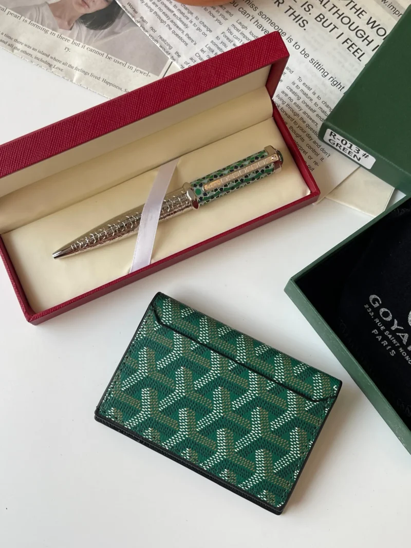 اطقم اقلام ومحافظ ماركات