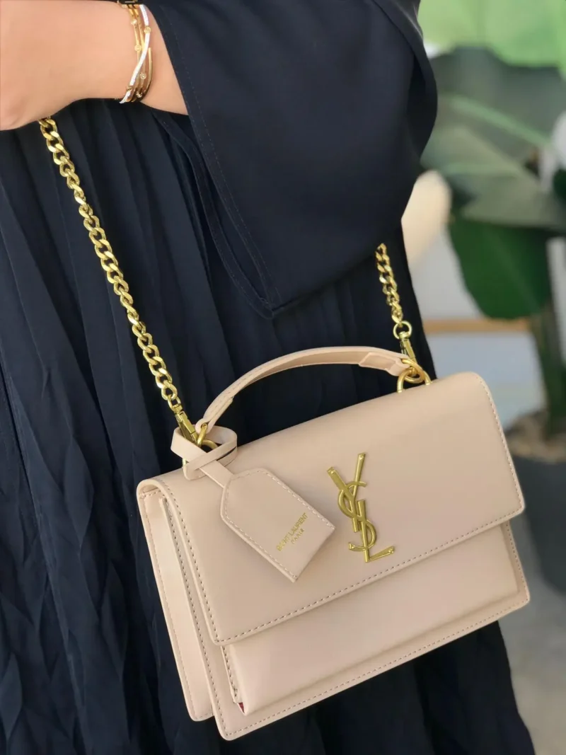 شنطة كتف سان لوران