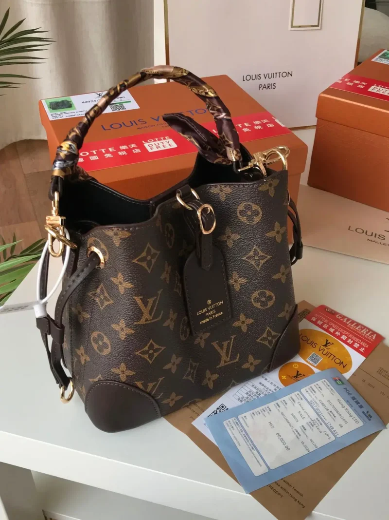 أسعار شنط لويس فيتون بالريال السعودي