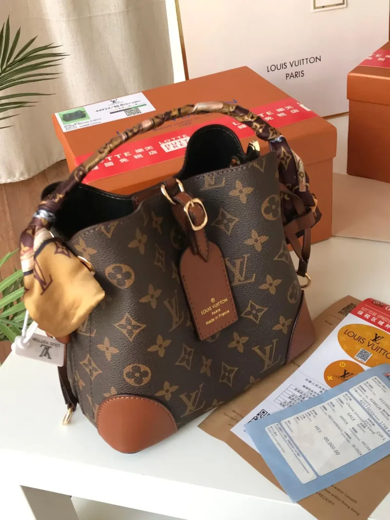 الوان شنط لويس فيتون