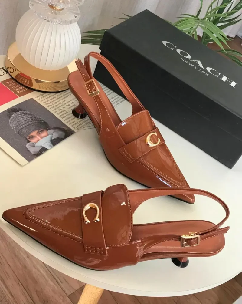 كعب نسائي ماركة كوتش