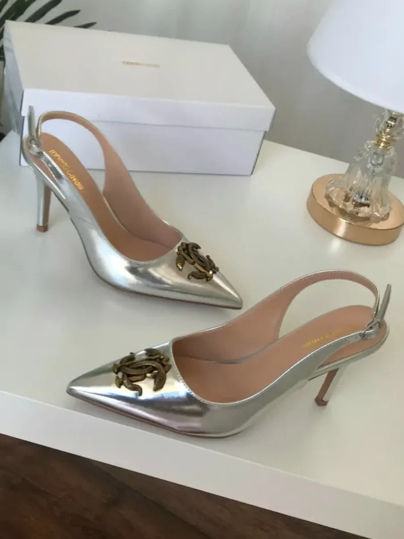 كعب فضي لمعه