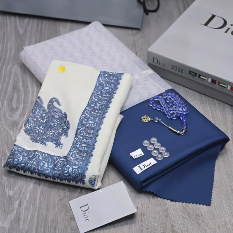 ثوب وشماغ شتوي ازرق