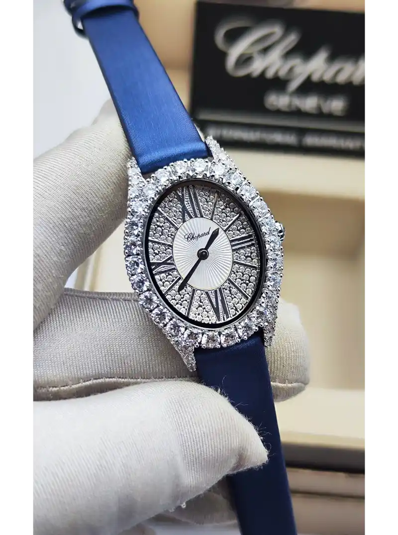 ساعة جلد ازرق نسائي