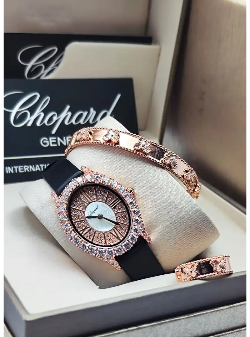 ساعه نسائي جلد اسود صغيره