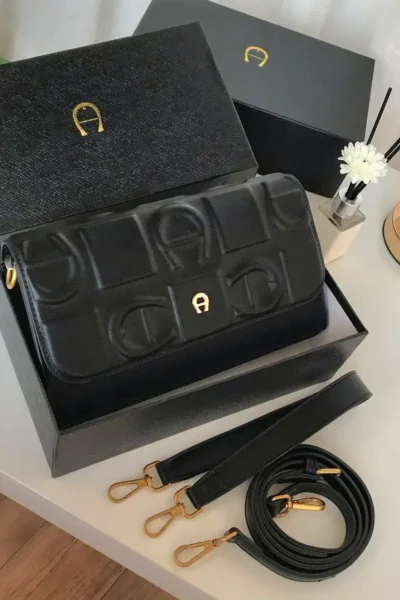 شنطه اقنر كتف سوداء ميني