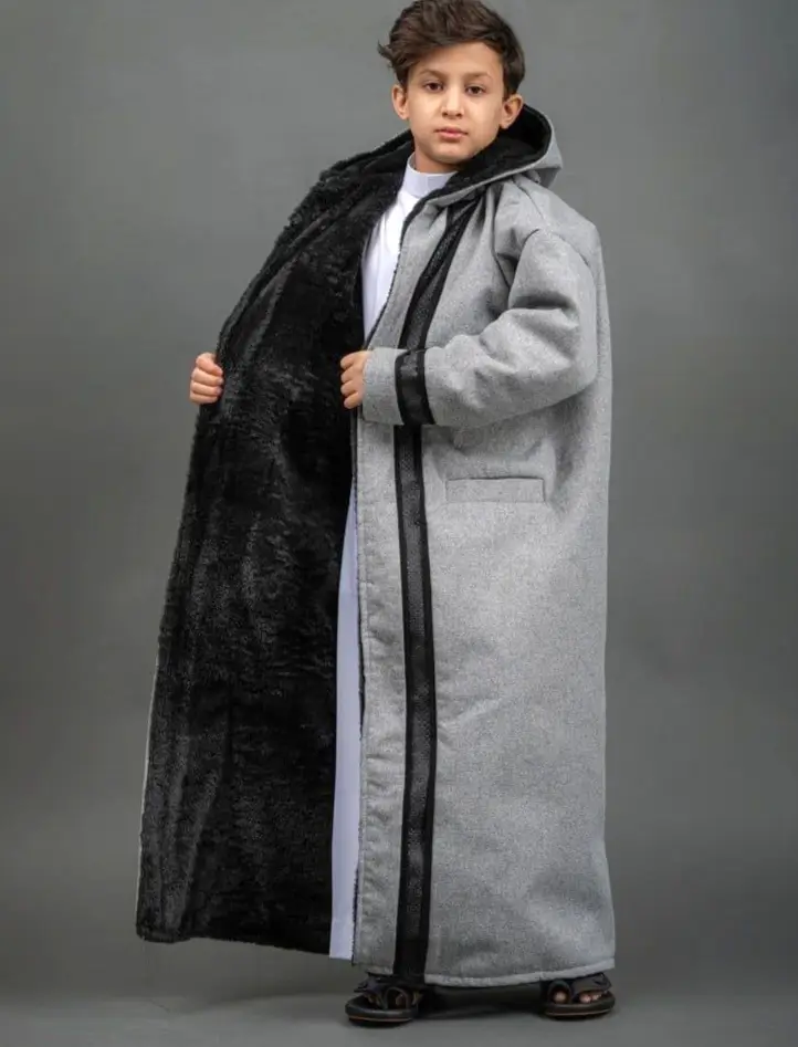 فروة ولادي رمادي