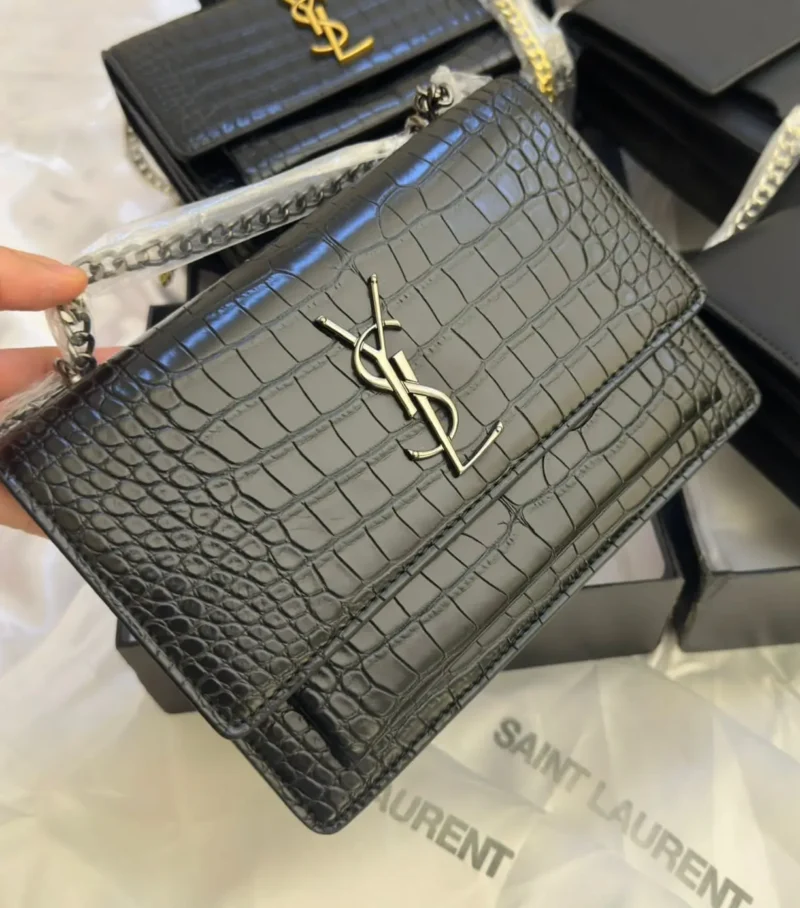 شنطة سان لوران سان سيت جلد اسود