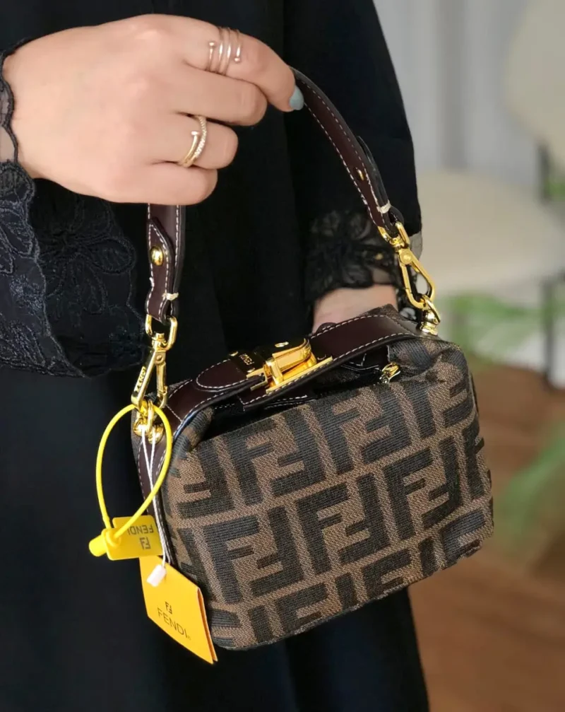 شنط يد ماركة فندي