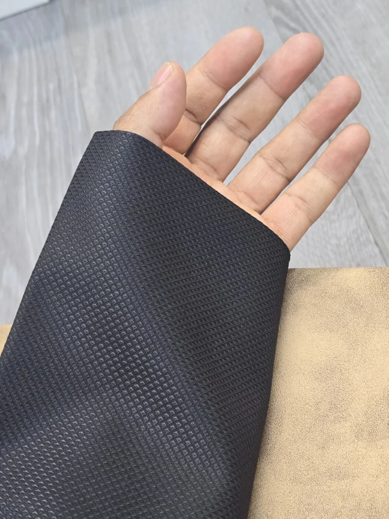 ثوب خليه النحل اسود