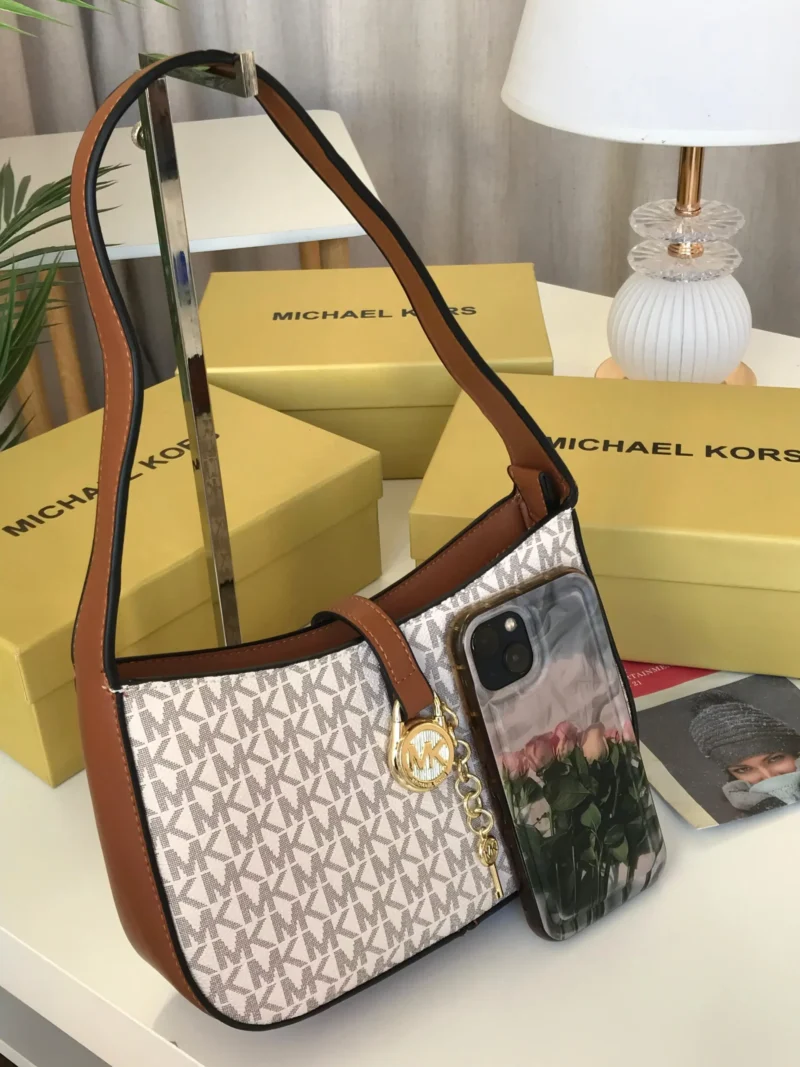 شنط مايكل كورس جدة