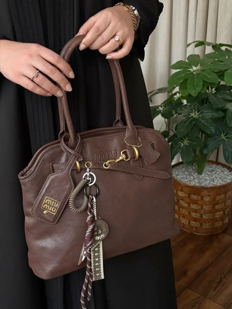 شنطة ميو ميو بني جلد