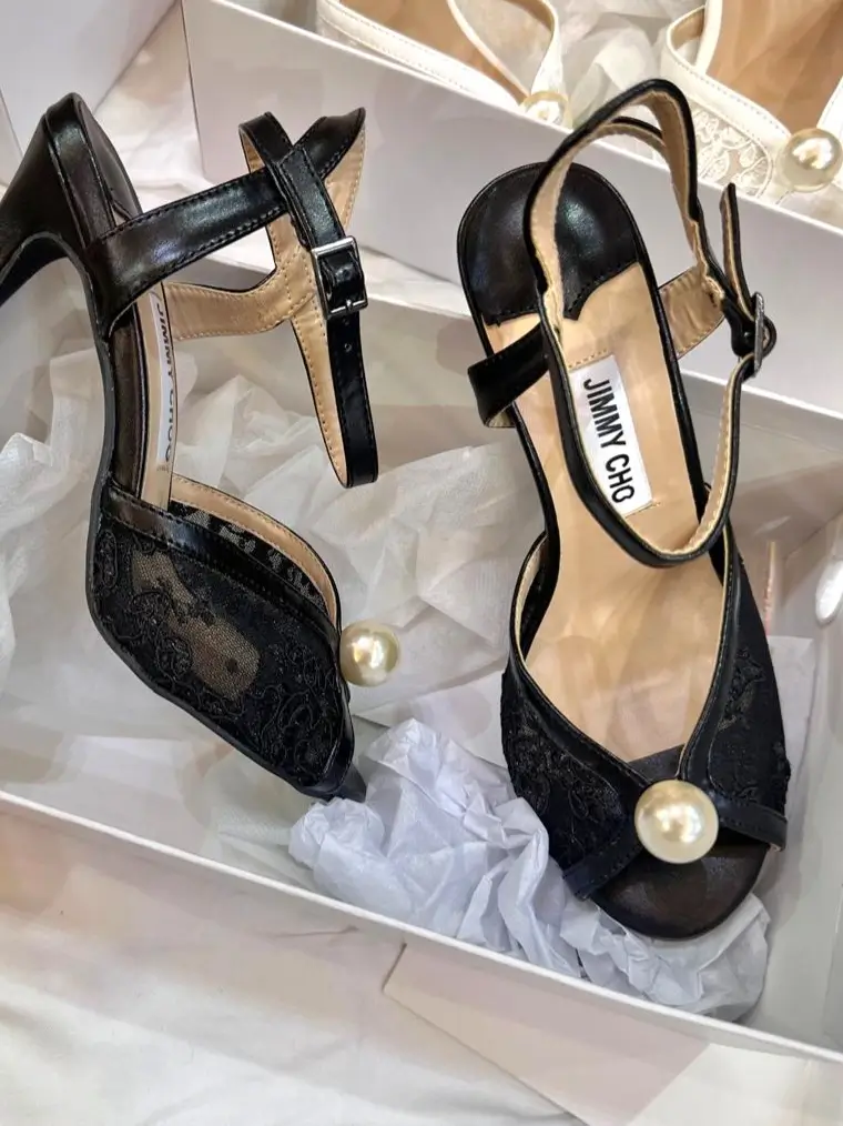 كعب جيمي شو اسود دانتيل