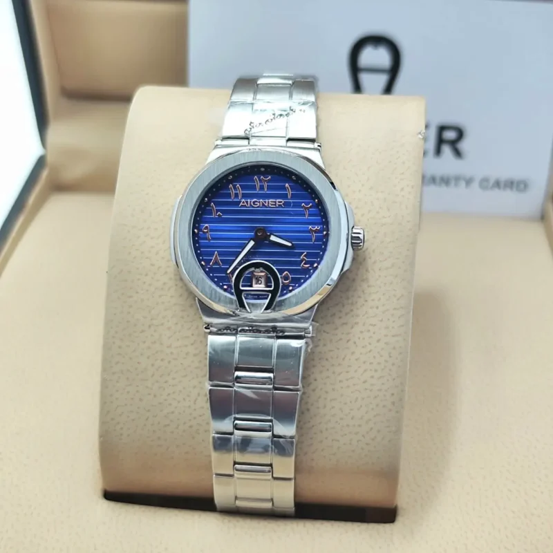 ساعة اقنر زرقاء