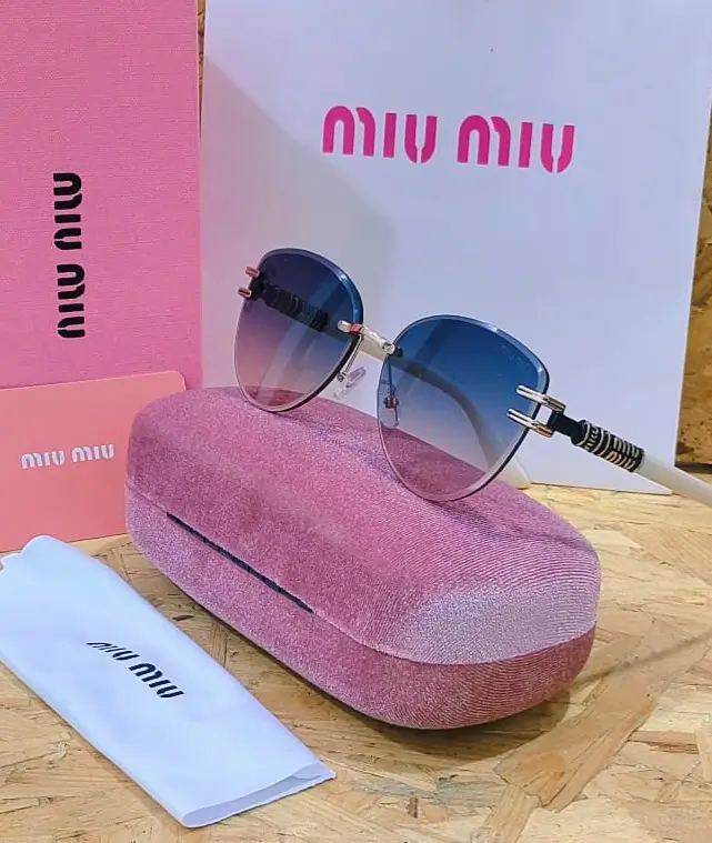 نظارة شمسية نسائية ماركة