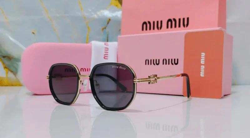 نظارات ميو ميو جده