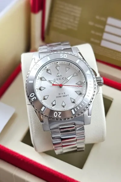 ساعه غوتشي رجالي