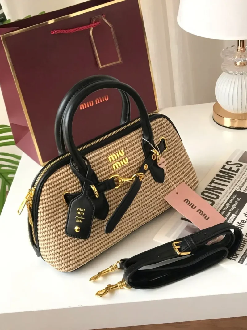 شنطه ميوميو