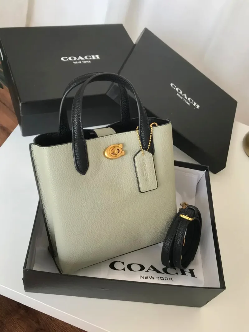 شنط كوتش زيتيه